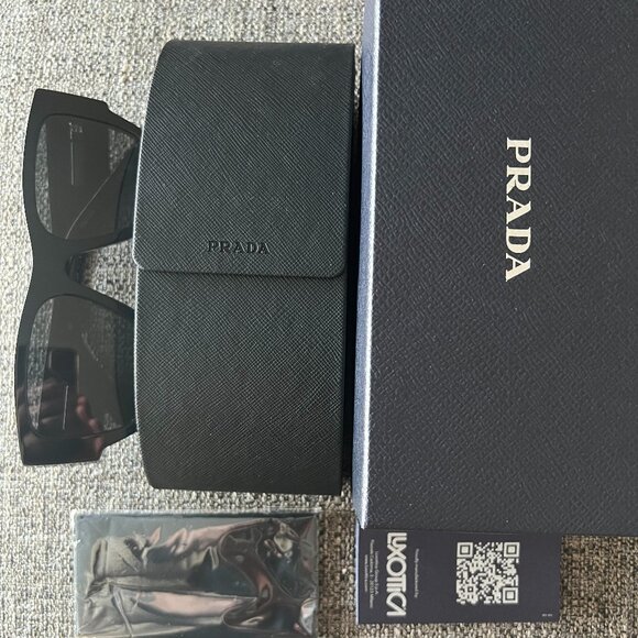 Men's Prada Authentic Sunglasses - Picture 3 of 7